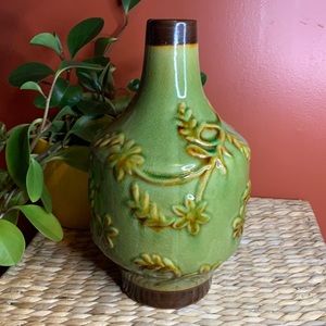 Hosley TM potteries green and brown flower vase